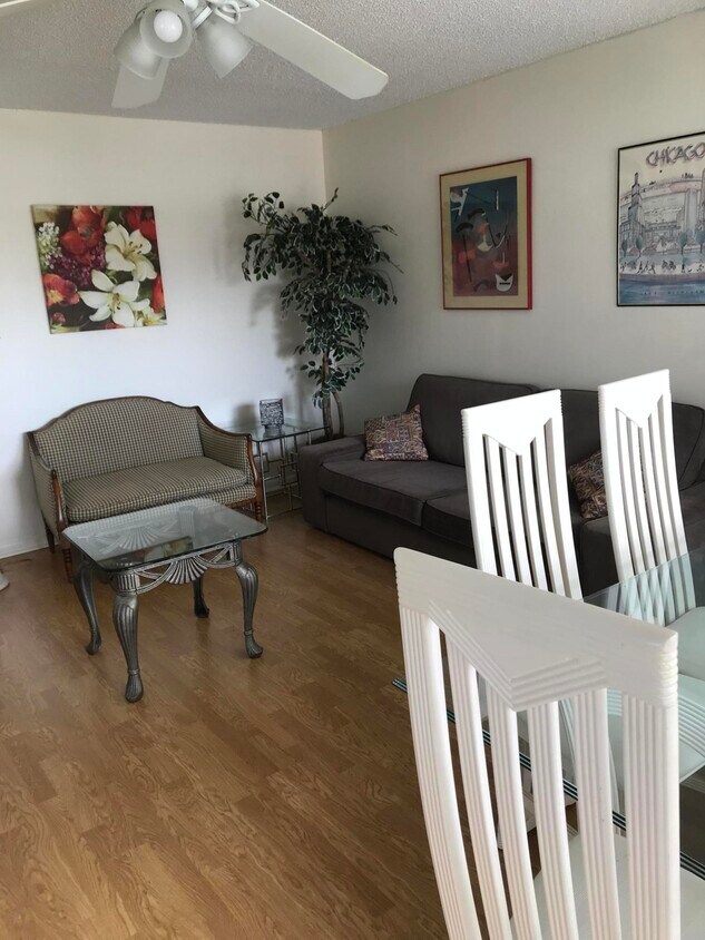 Primary Photo - 229 Fanshaw F