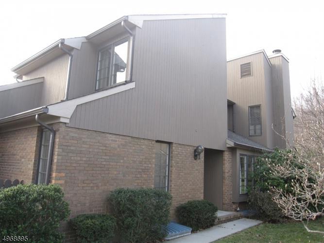 Primary Photo - 10 Shelley Pl