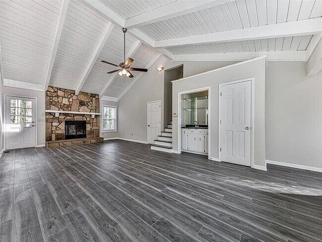 Foto del edificio - 1400 Boxwood Trce NW