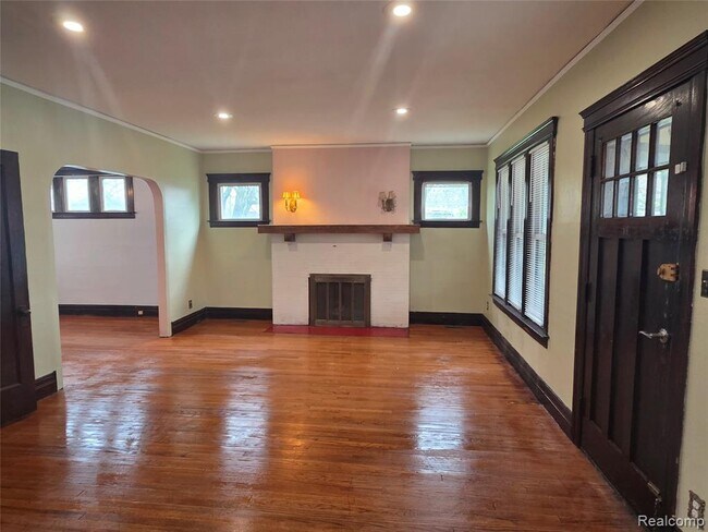 Foto del edificio - 3254 Hogarth St