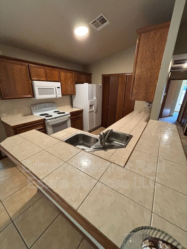 Foto del edificio - 213 Willow Branch Rd