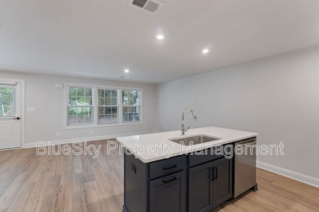 Foto del edificio - 112 4th St NE