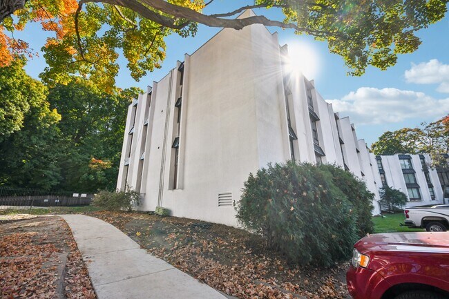 Foto del edificio - Wayzata Woods