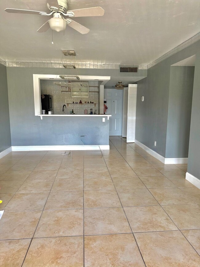 Building Photo - 4147 NW 90th Ave