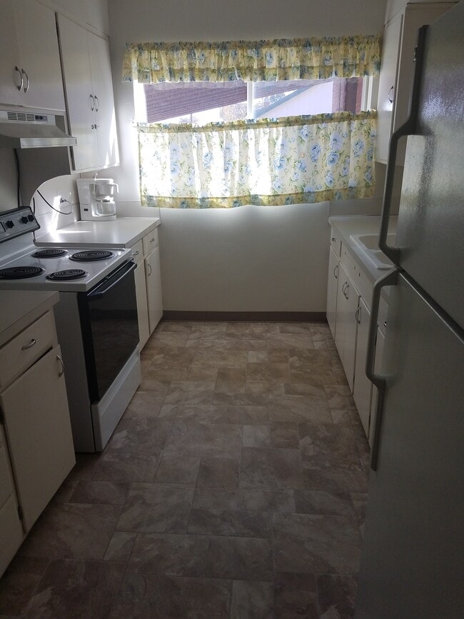 kitchen - 110 N 10th St
