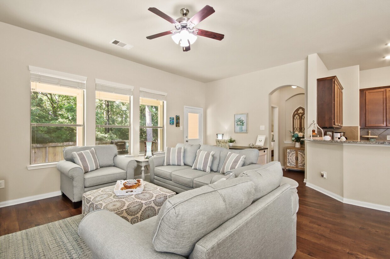 Building Photo - 122 Magnolia Colony Ct