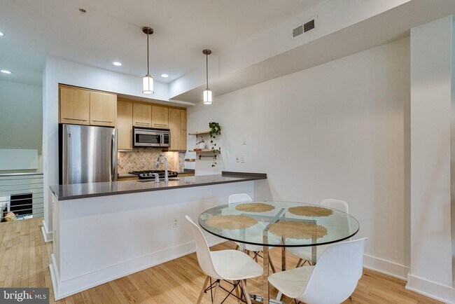 Foto del edificio - 1830 11th St NW