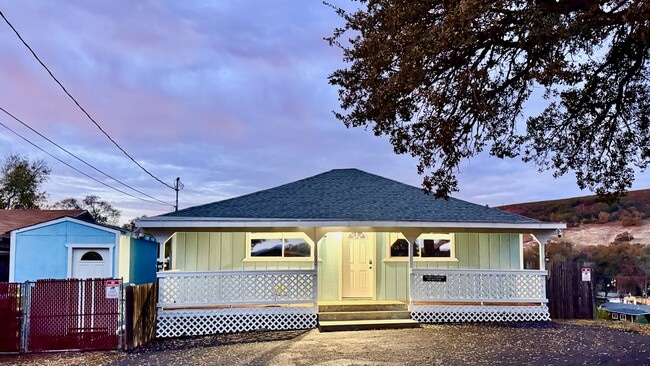 Building Photo - 16060 39th Ave