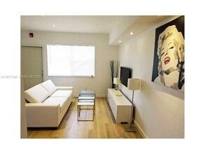 Building Photo - 653 Michigan Ave