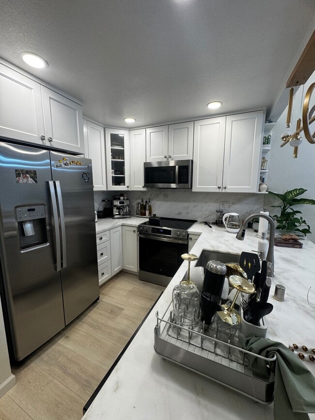 Building Photo - 2911 La Terrace Cir