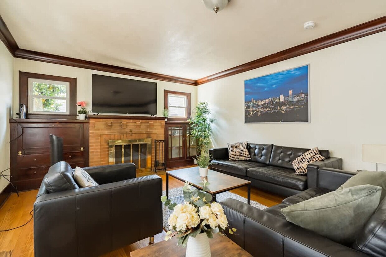 Foto principal - 5115 SE Lafayette St