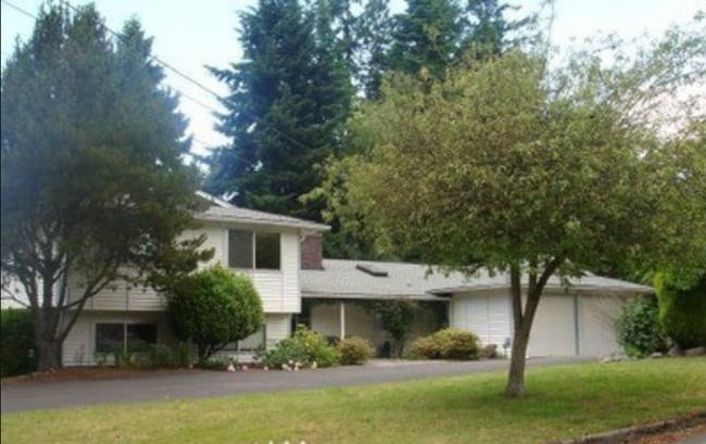 Photo - 6633 161st Place SW House