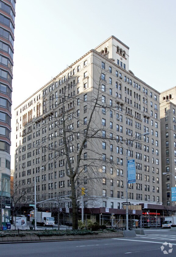 Primary Photo - Manhill Apartments