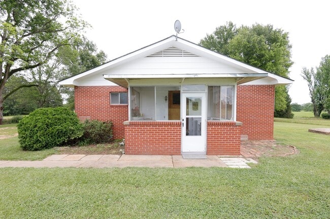 Foto del edificio - 7037 Lilly Rd