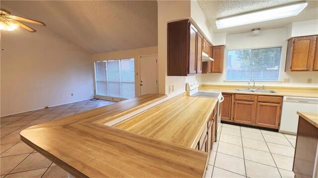 Building Photo - 1909 Killington Dr