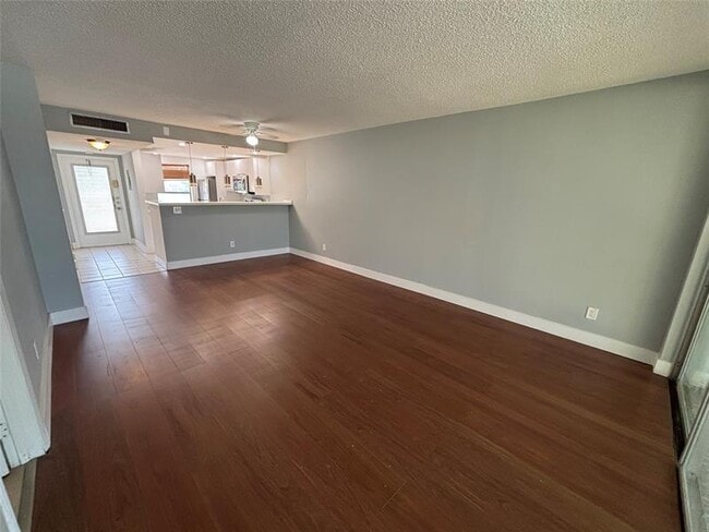 Building Photo - 6000 NW 64th Ave