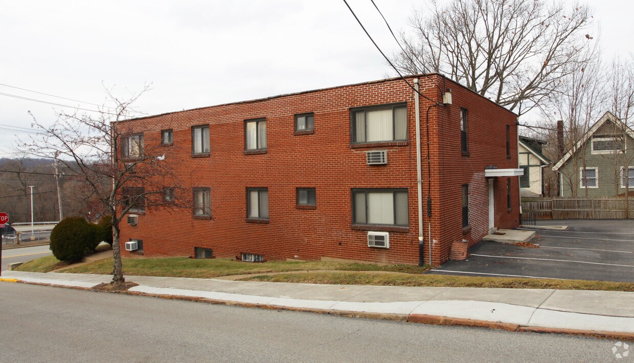 Building Photo - 309 Edgewood Ave