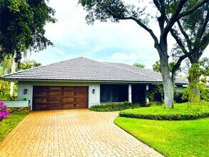 Building Photo - 1 Balfour Rd E