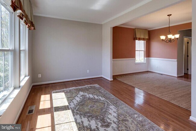 Foto del edificio - 12760 Manor Hall Ct