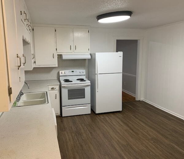 Building Photo - 3 Bedroom, 2 Bath Home!