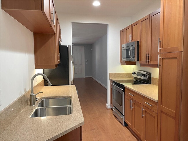 Foto del edificio - 415 Olssen Ave