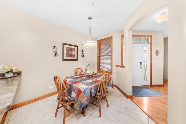 Building Photo - 21341 Windy Hill Dr
