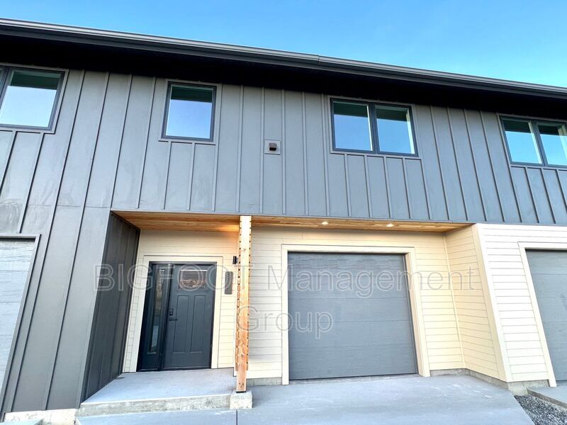 Foto principal - 2330 Shorthorn Ave