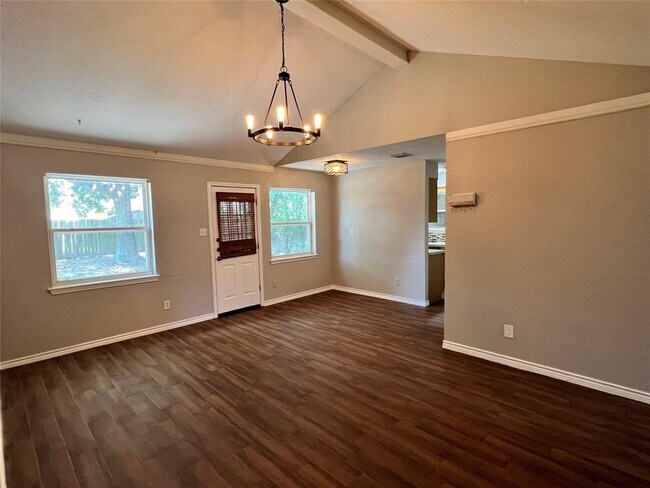 Foto del edificio - 1306 Gamma St