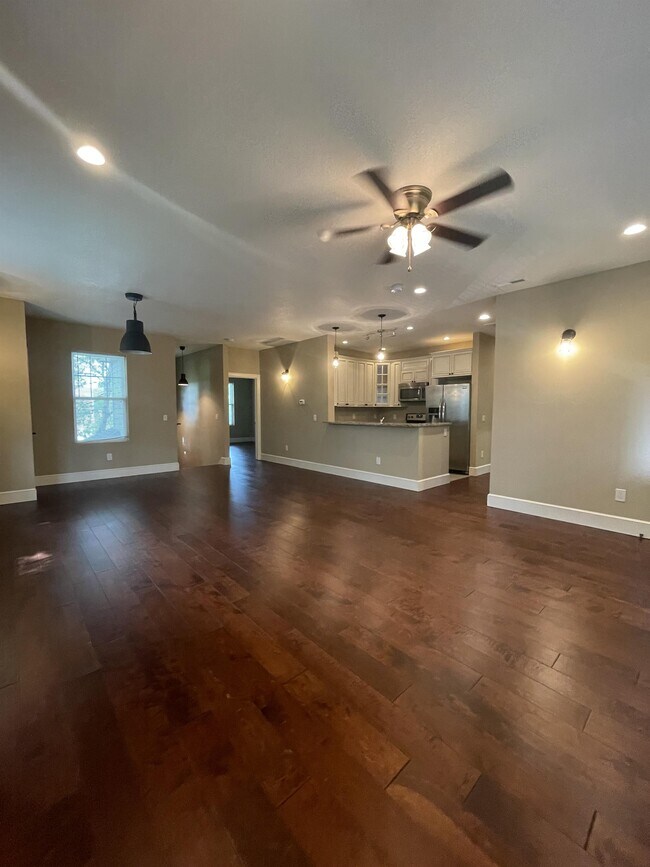 Foto del edificio - 1609 W 4th St