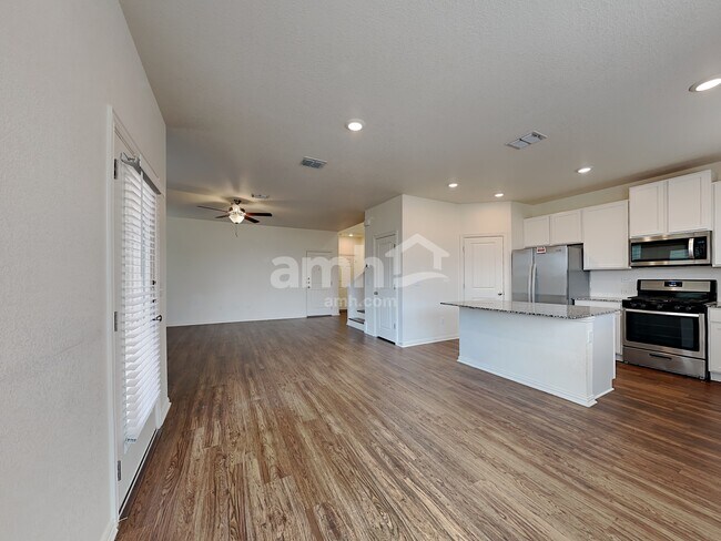 Foto del edificio - 2737 Wolfcreek