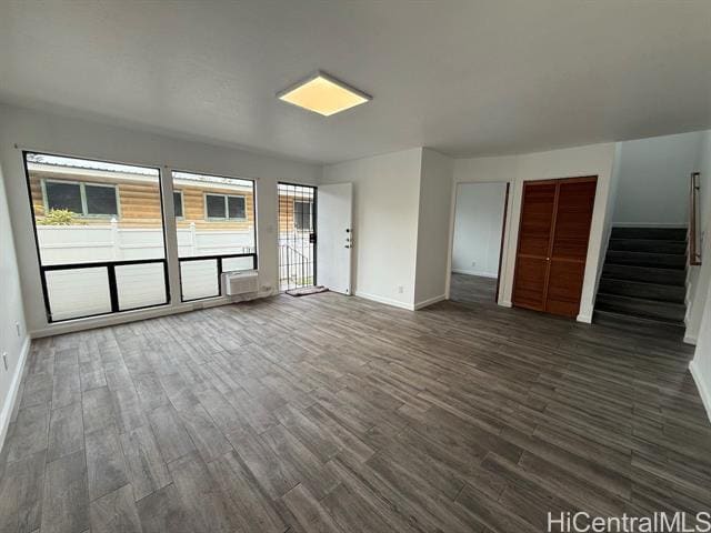 Building Photo - 949 8th Ave