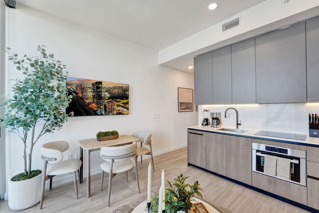 Foto del edificio - 580 72nd St