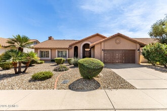 Building Photo - 9907 E Wood Dr