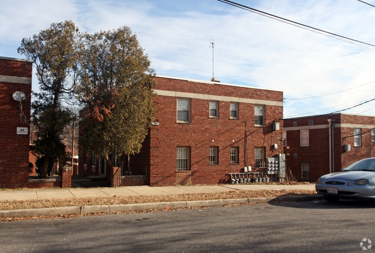 Primary Photo - 74 Webster St NE