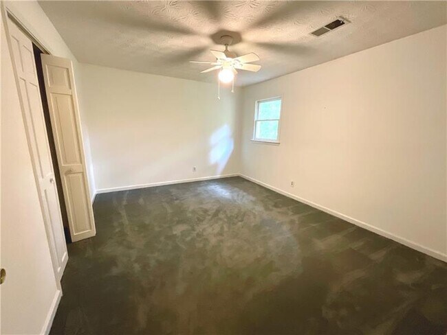 Building Photo - 3463 Cedar Valley Ct