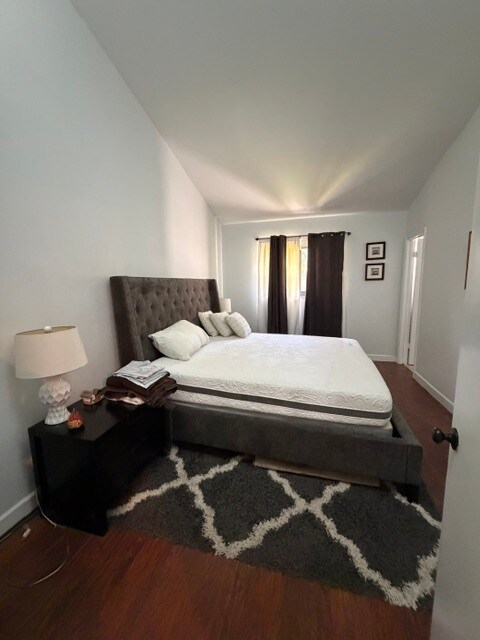 Foto del edificio - 1455 Holly Heights Dr