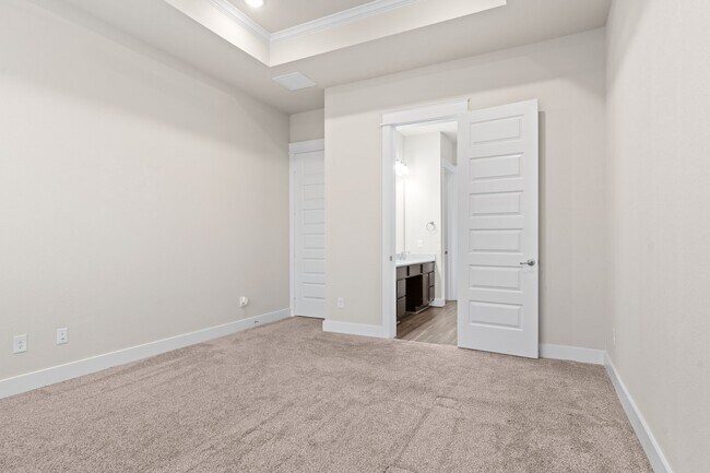 Foto del edificio - 5323 Wyatt James Ln