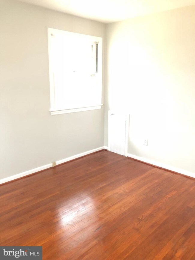 Building Photo - 6134 85th Ave