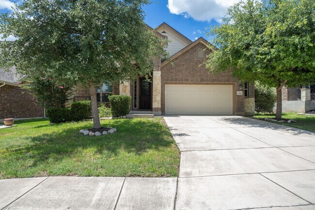 Foto del edificio - Executive-Style Home Now Available in Alam...