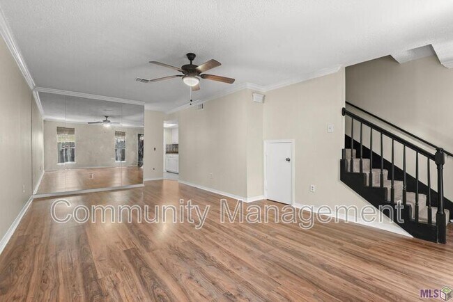 Foto del edificio - 4365 Jefferson Woods Dr