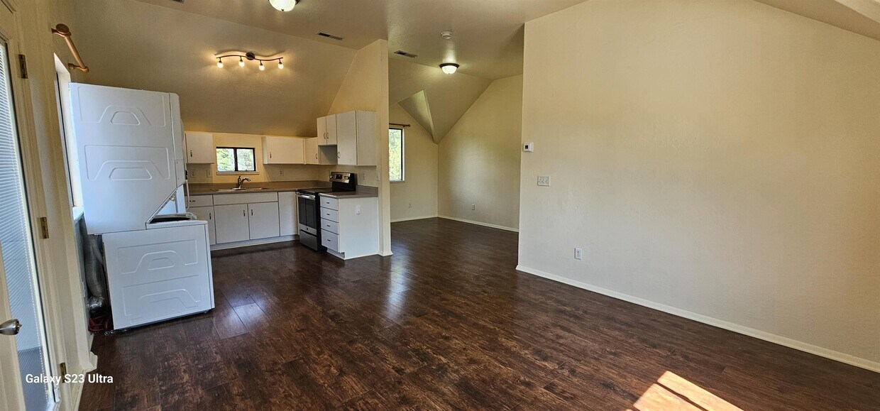 Foto principal - 2625 N Rose St