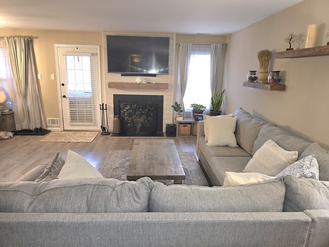 Photo - 9 Balsam Ct Apartment