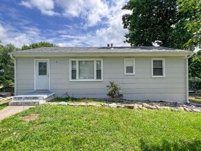 Building Photo - 3437 N Poplar Ave