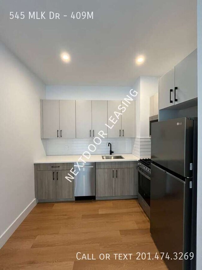 Building Photo - 545 MLK Dr-409M