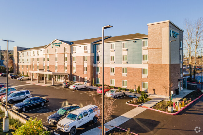 Building Photo - Furnished Studo