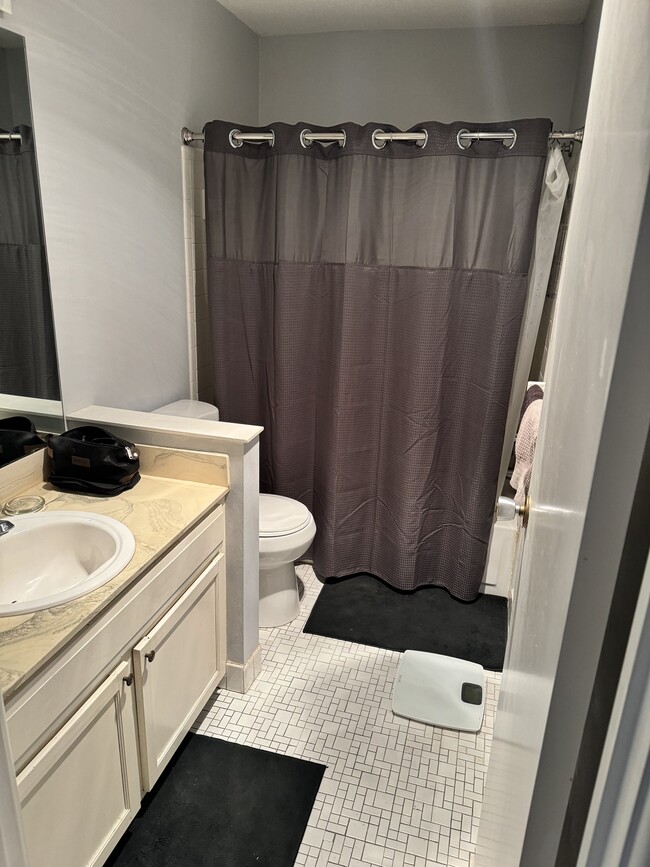 Bathroom #1 - 10311 Cedar Lake Rd