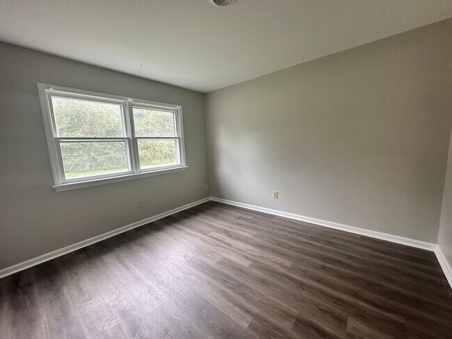 Foto del edificio - 7394 Bellehaven Dr