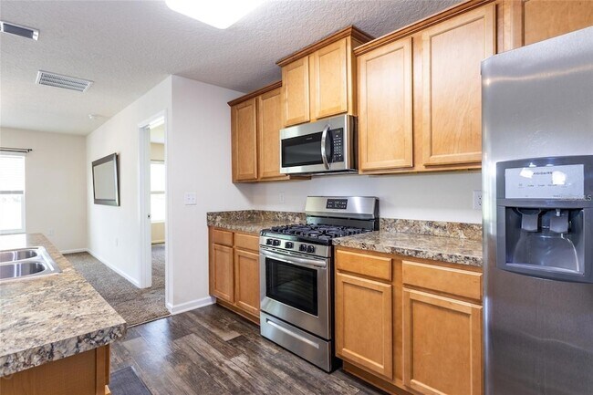 Foto del edificio - 131 Fairway Ct