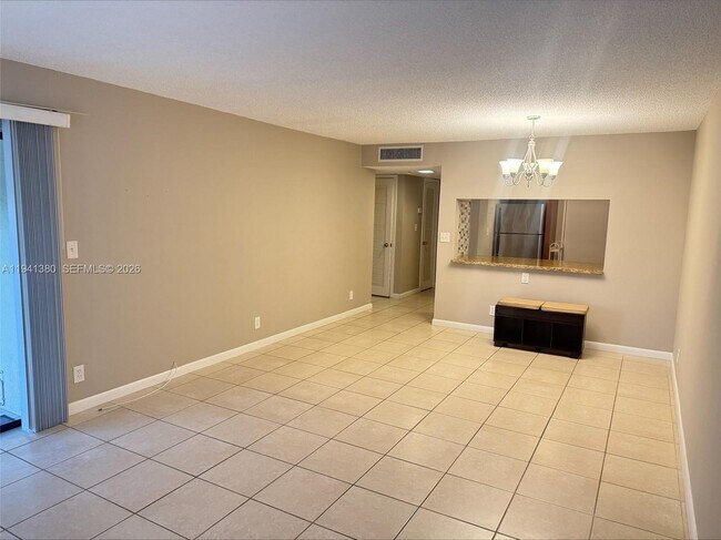 Foto del edificio - 2316 S Cypress Bend Dr