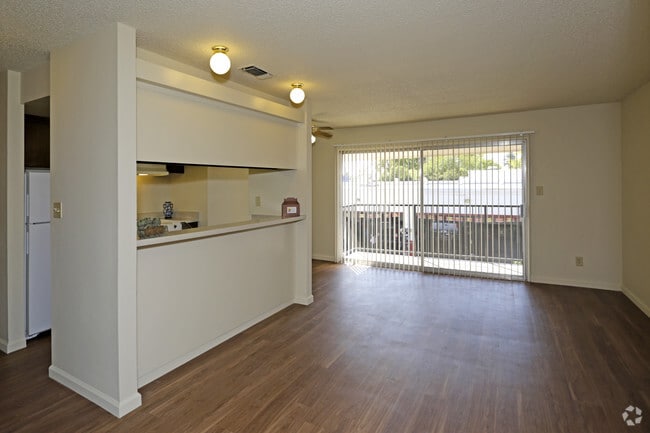 Interior Photo - Fulton Oaks Apartments